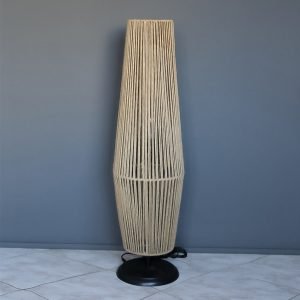 Επιδαπέδιο φωτιστικό με σχοινιά σε σχήμα χωνί