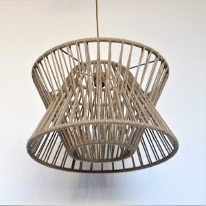 Κρεμαστό φωτιστικό με δύο καπέλα από σχοινί